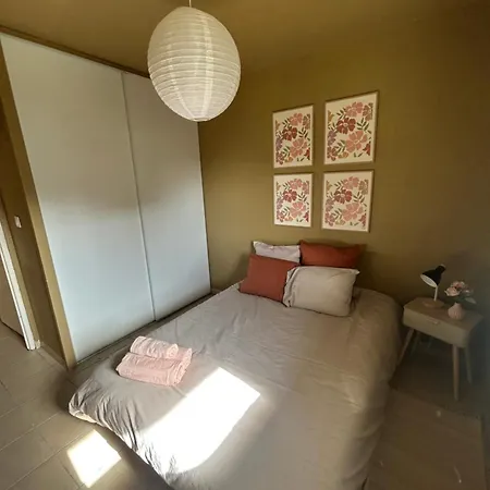 Apartament Avec Bacon Et Piscine Blaye