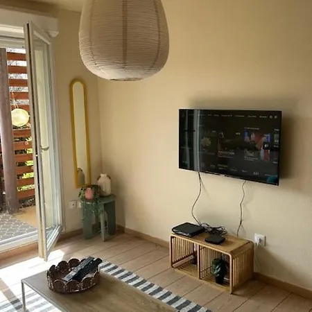 Apartament Avec Bacon Et Piscine *